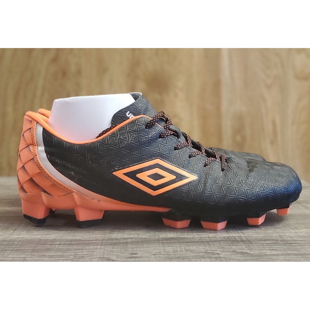 Umbro Club 3.0 FG Soccer Cleats Men's Size 9.5 Black Orange‎